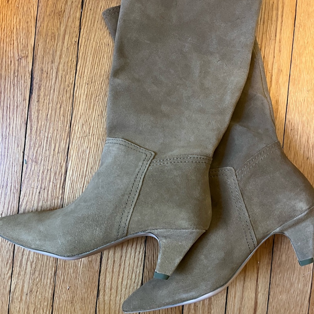 Tan Suede Mid-calf Pull-on Heeled Boot
